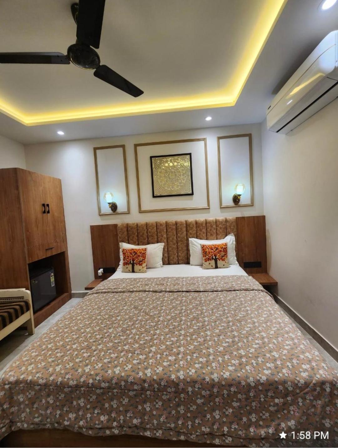 Khas Mahal Homestay آغْرا المظهر الخارجي الصورة