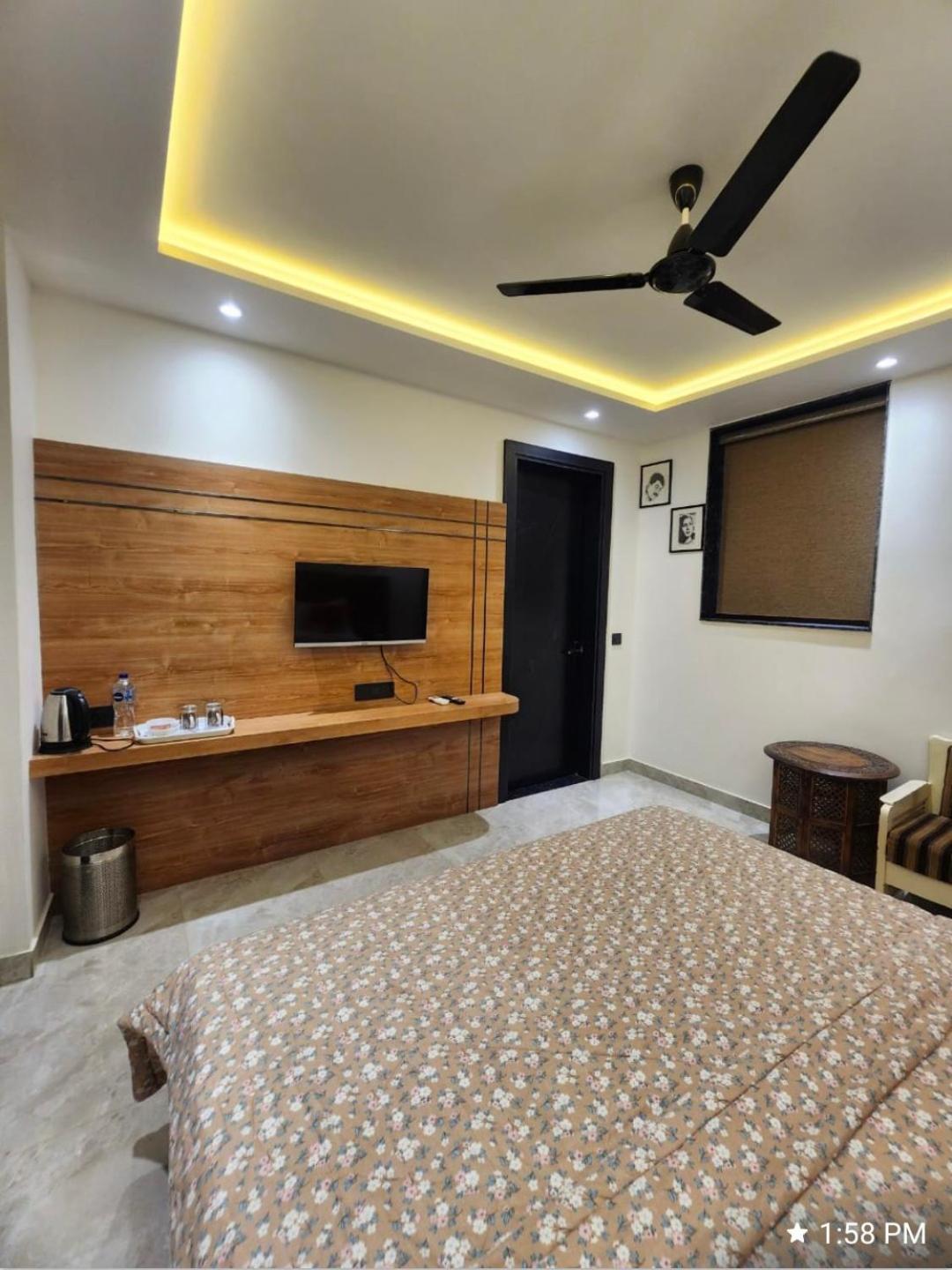 Khas Mahal Homestay آغْرا المظهر الخارجي الصورة